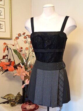 DEPT Holland Unique Pleated Pattern Mini Skirt Premium Quality Gray Skirts L